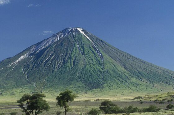 3 Days Trekking Adventure – Oldoinyo Lengai & Lake Natron